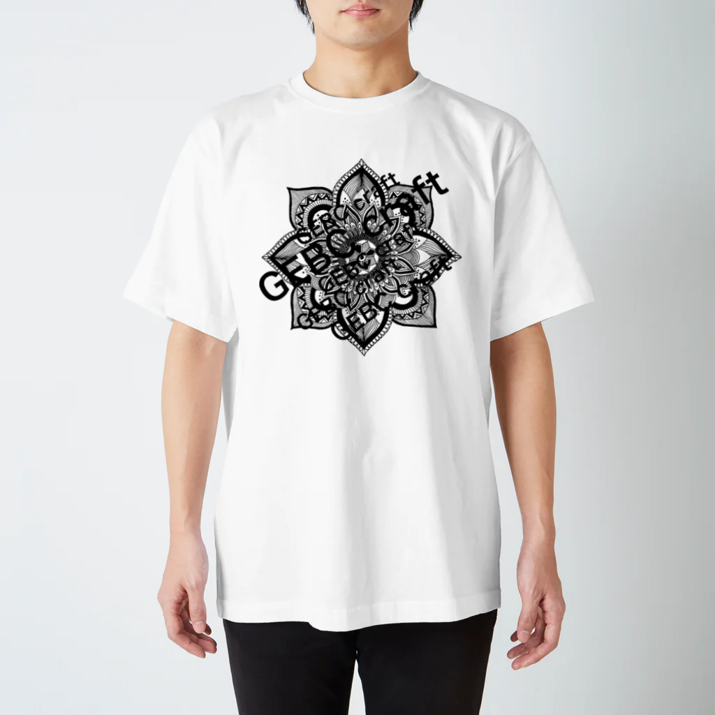 GEBC craftのmandala black Regular Fit T-Shirt