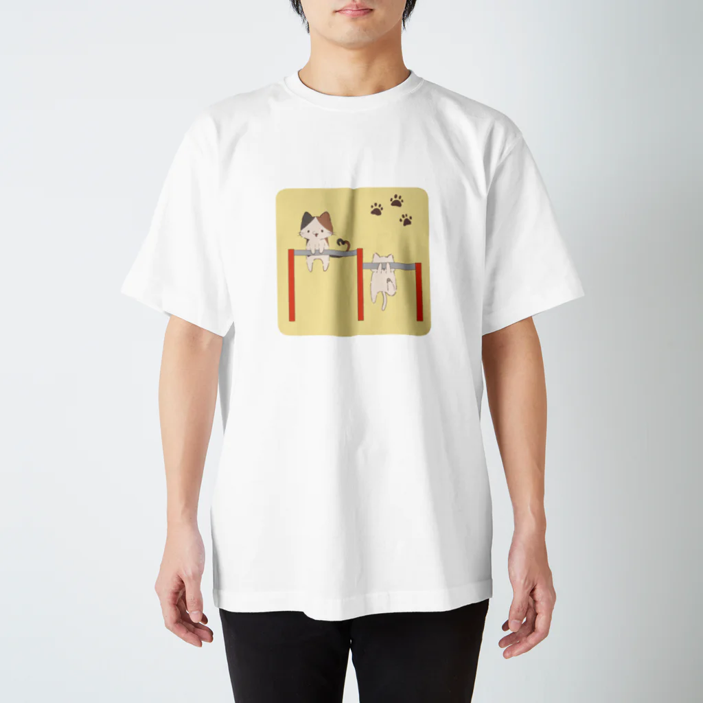 HANIWAのてつぼうニャンコ Regular Fit T-Shirt