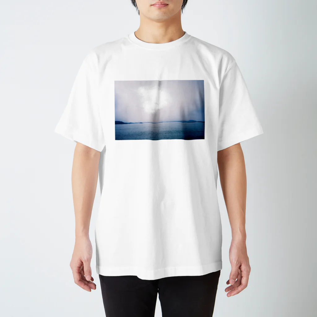 genの小浜の海 Regular Fit T-Shirt
