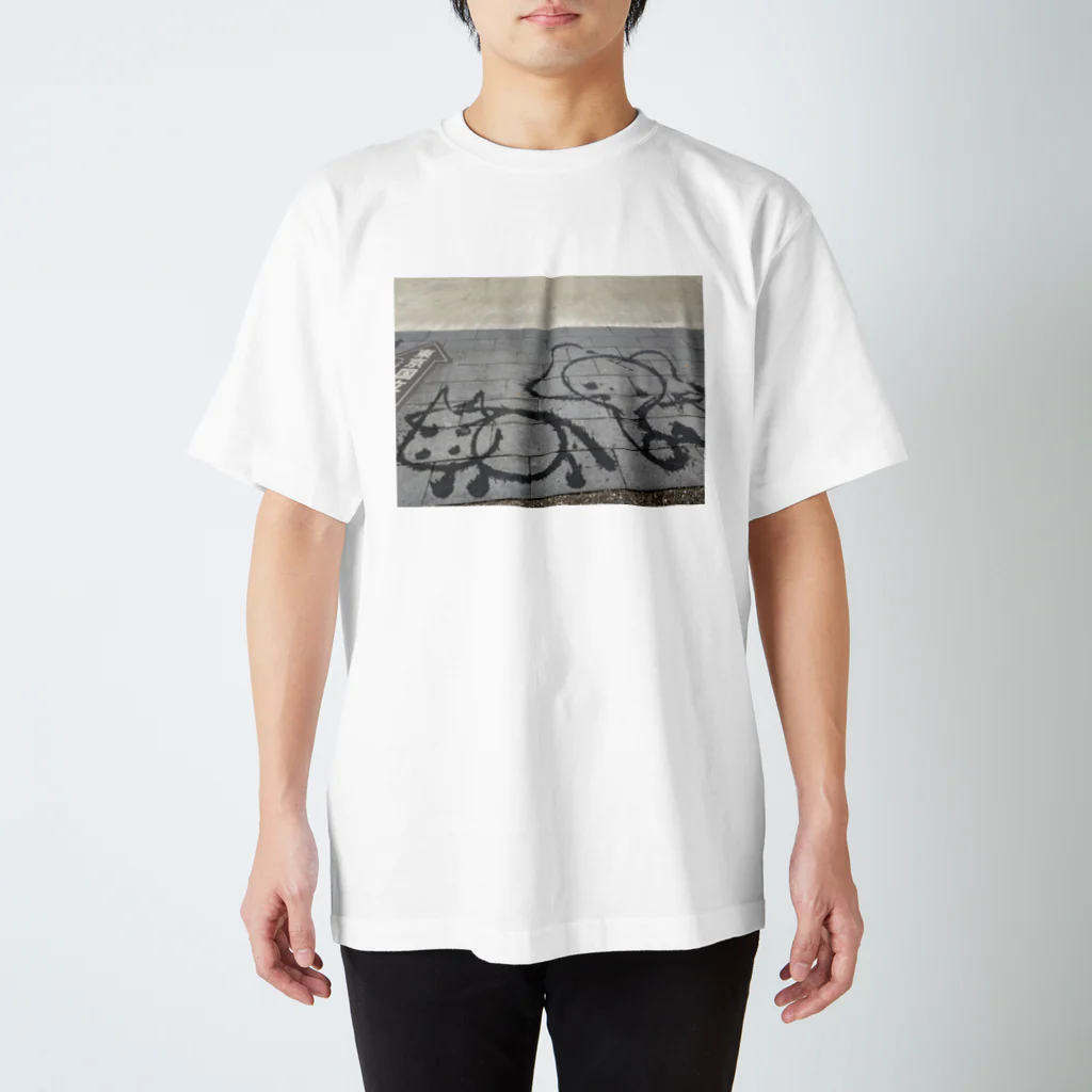 LEON_Mの絵 Regular Fit T-Shirt