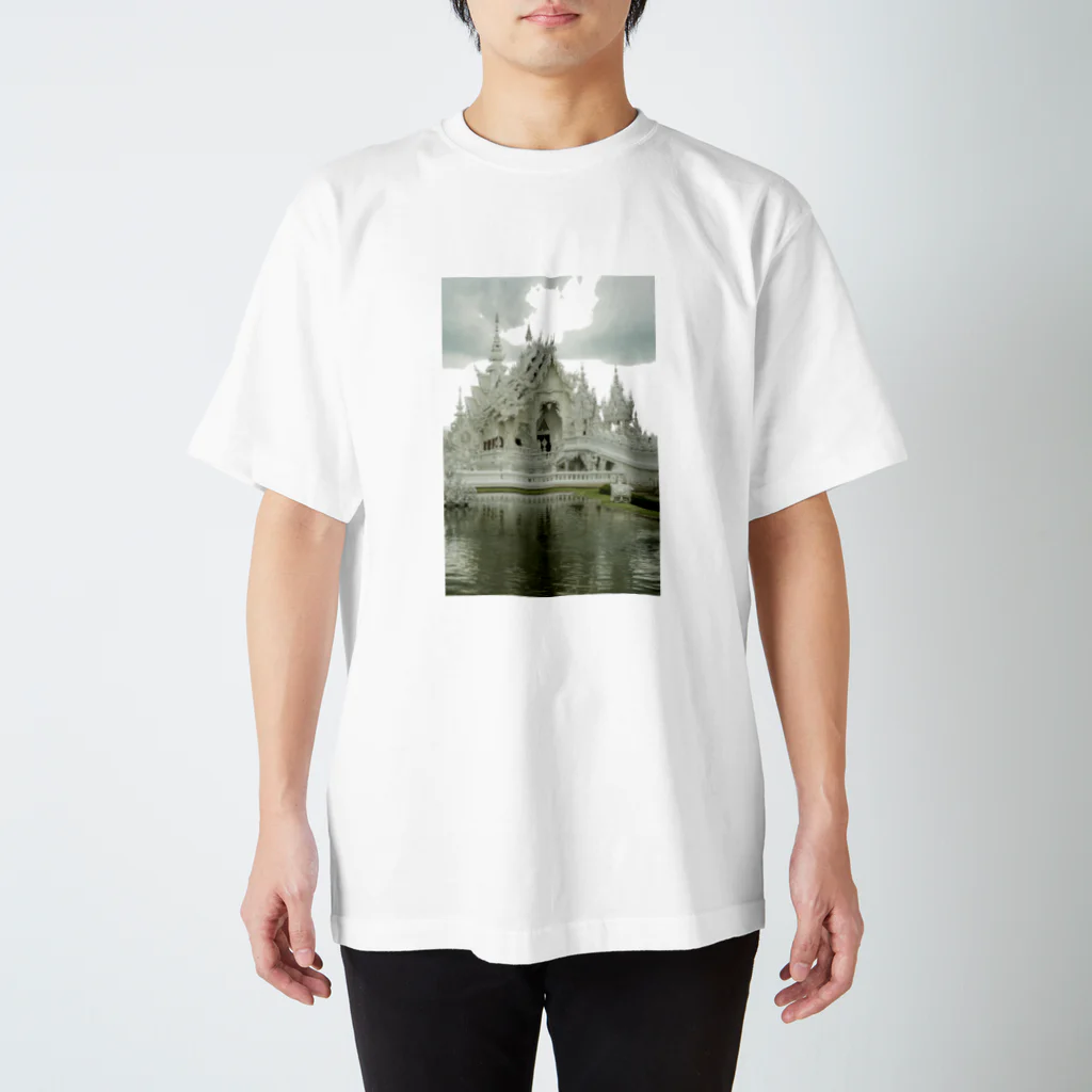 Scene_Sniperのホワイトテンプル001 スタンダードTシャツ