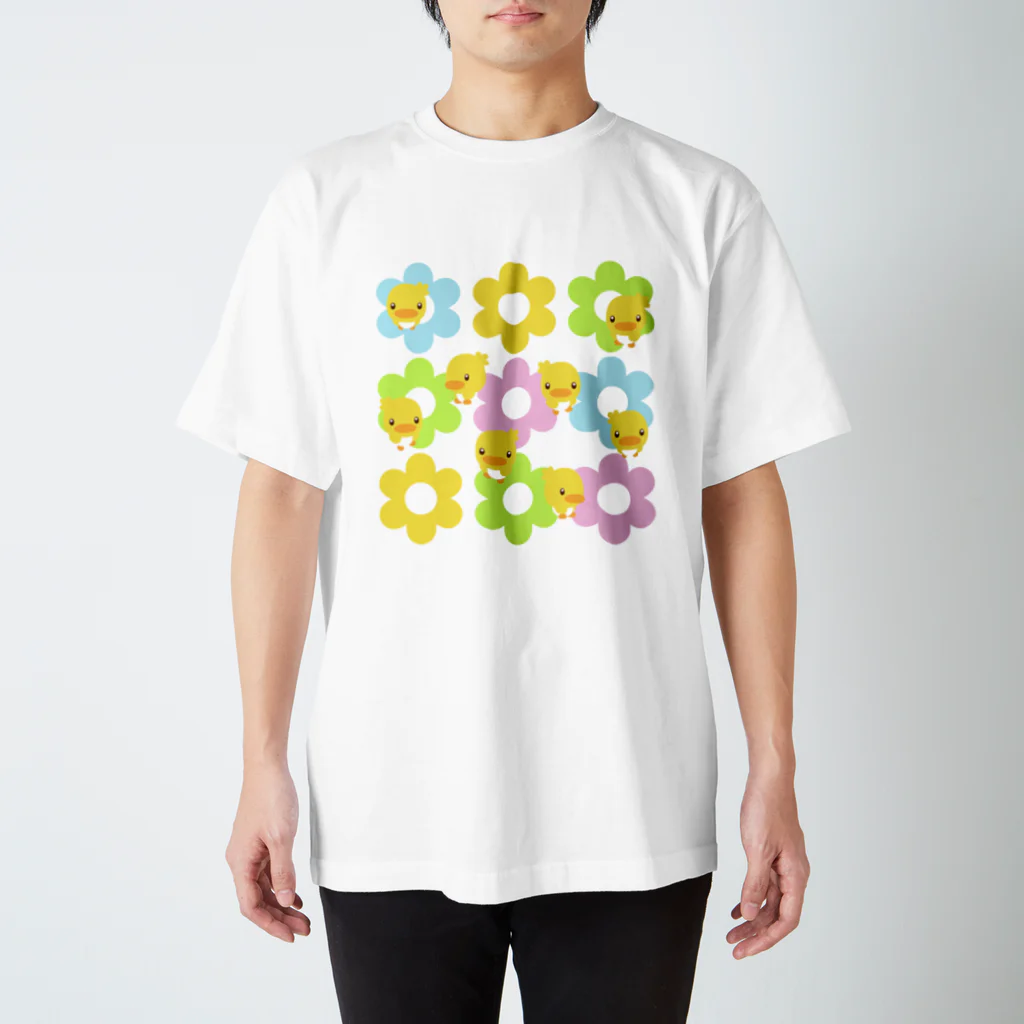 akimalの花とヒヨコ スタンダードTシャツ