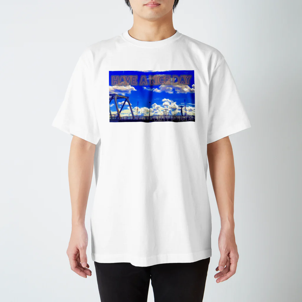 DIRTY FRIENDSの夏空へ向けて Regular Fit T-Shirt