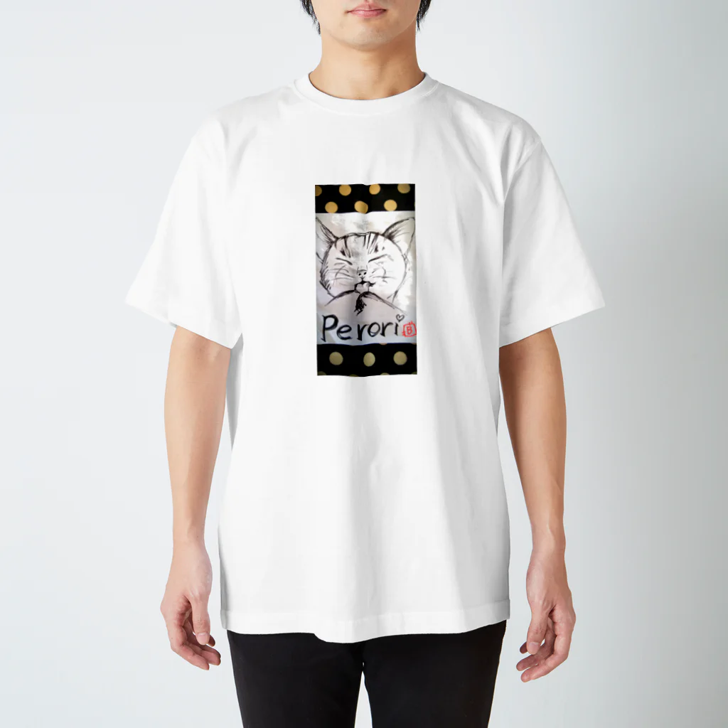 wakatono-のぺろりニャンコ Regular Fit T-Shirt
