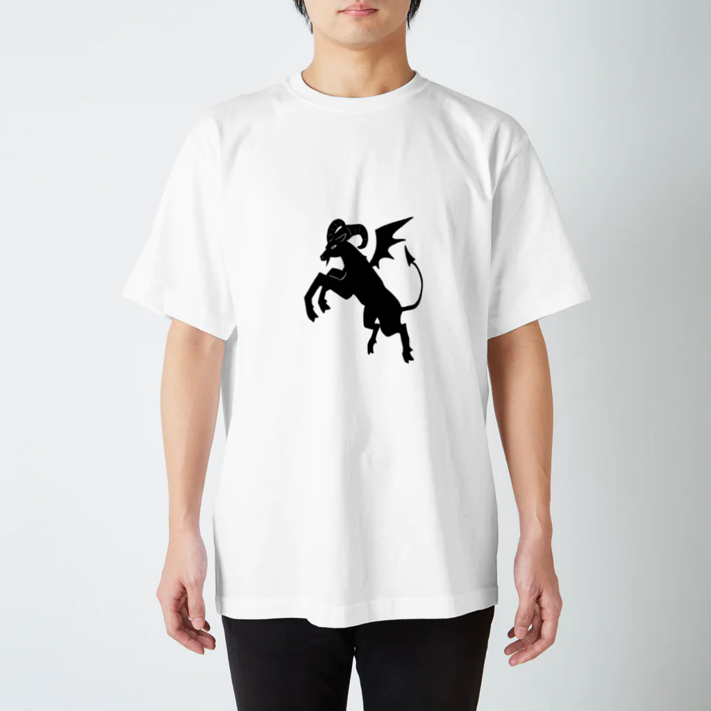 シュークレームショップ(シュナ多め)のヤギの悪魔 Regular Fit T-Shirt