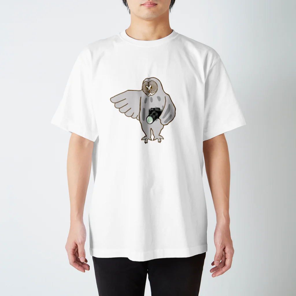 amyu-k フクロウセンターのカメラマンカラフトフクロウ Regular Fit T-Shirt