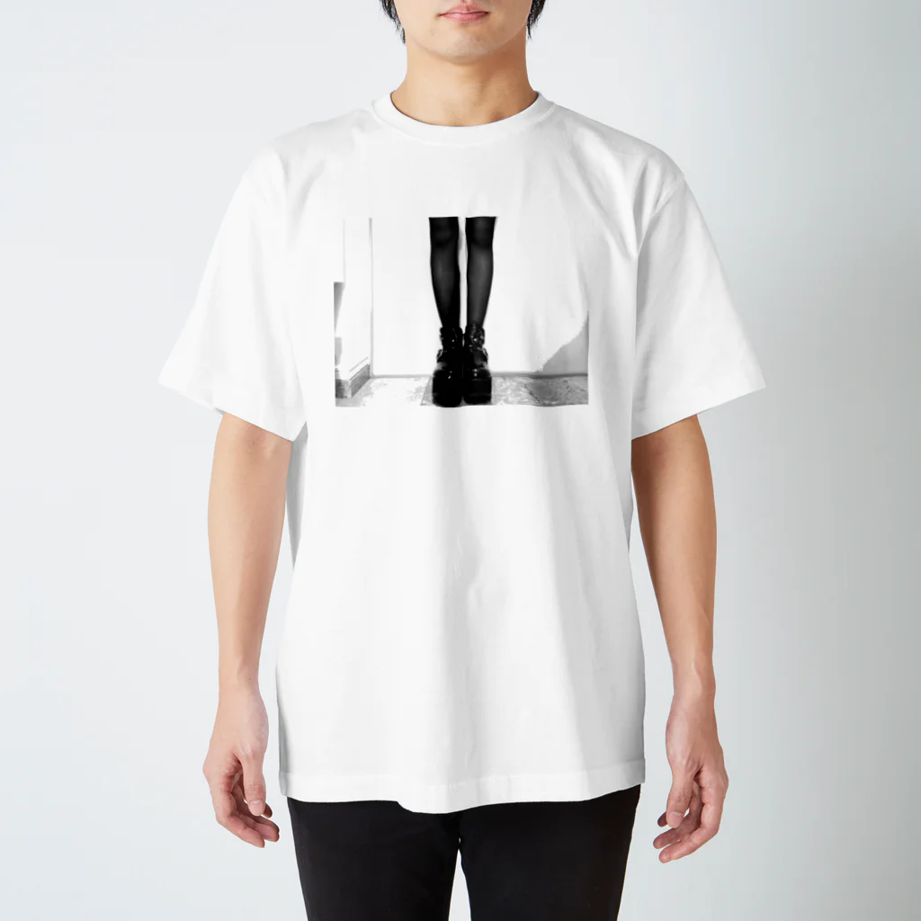 篠﨑瑞希のおれのあし Regular Fit T-Shirt