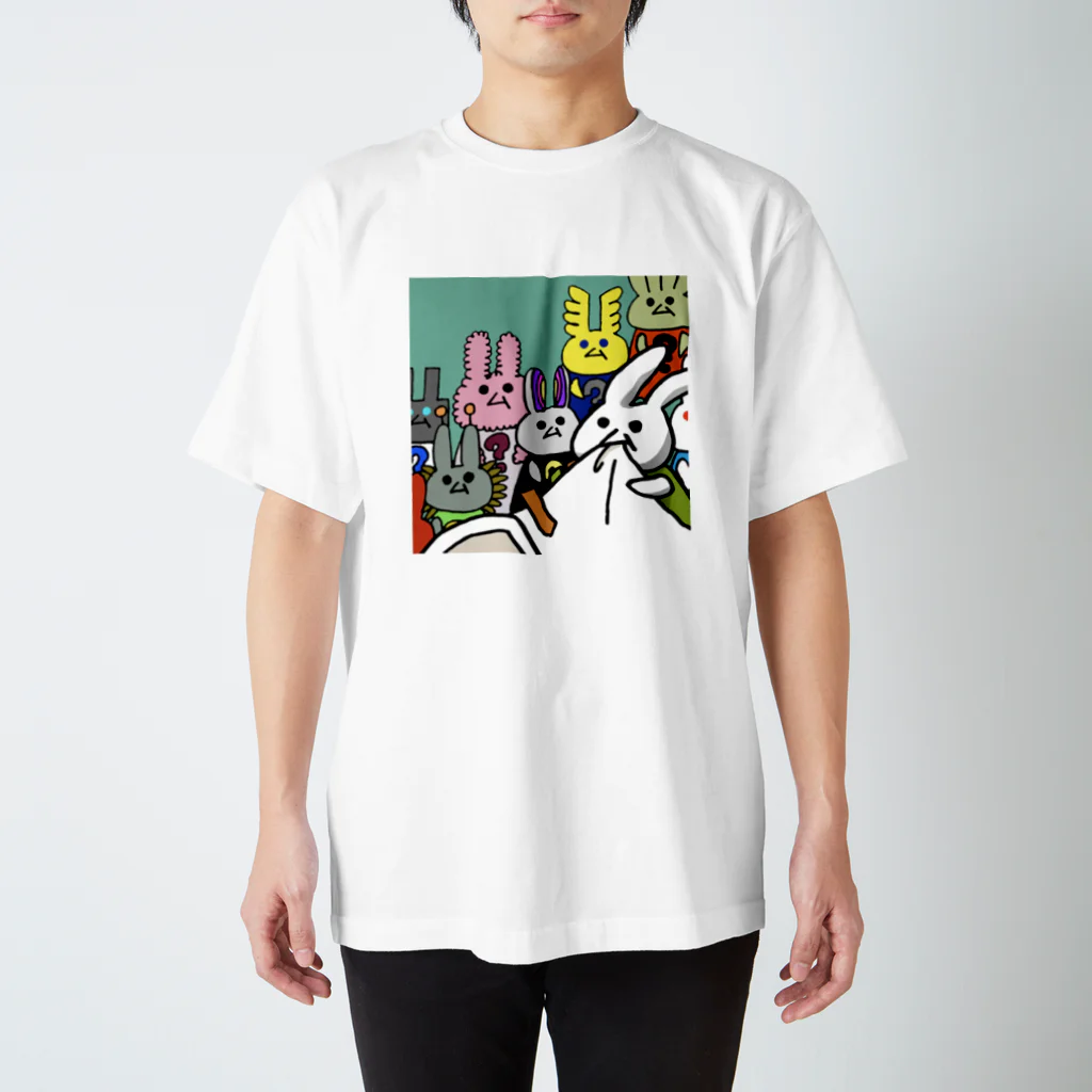 人はみな生まれながらにしてモンスターぽよの人はみな生まれながらにしてモンスターぽよ Regular Fit T-Shirt