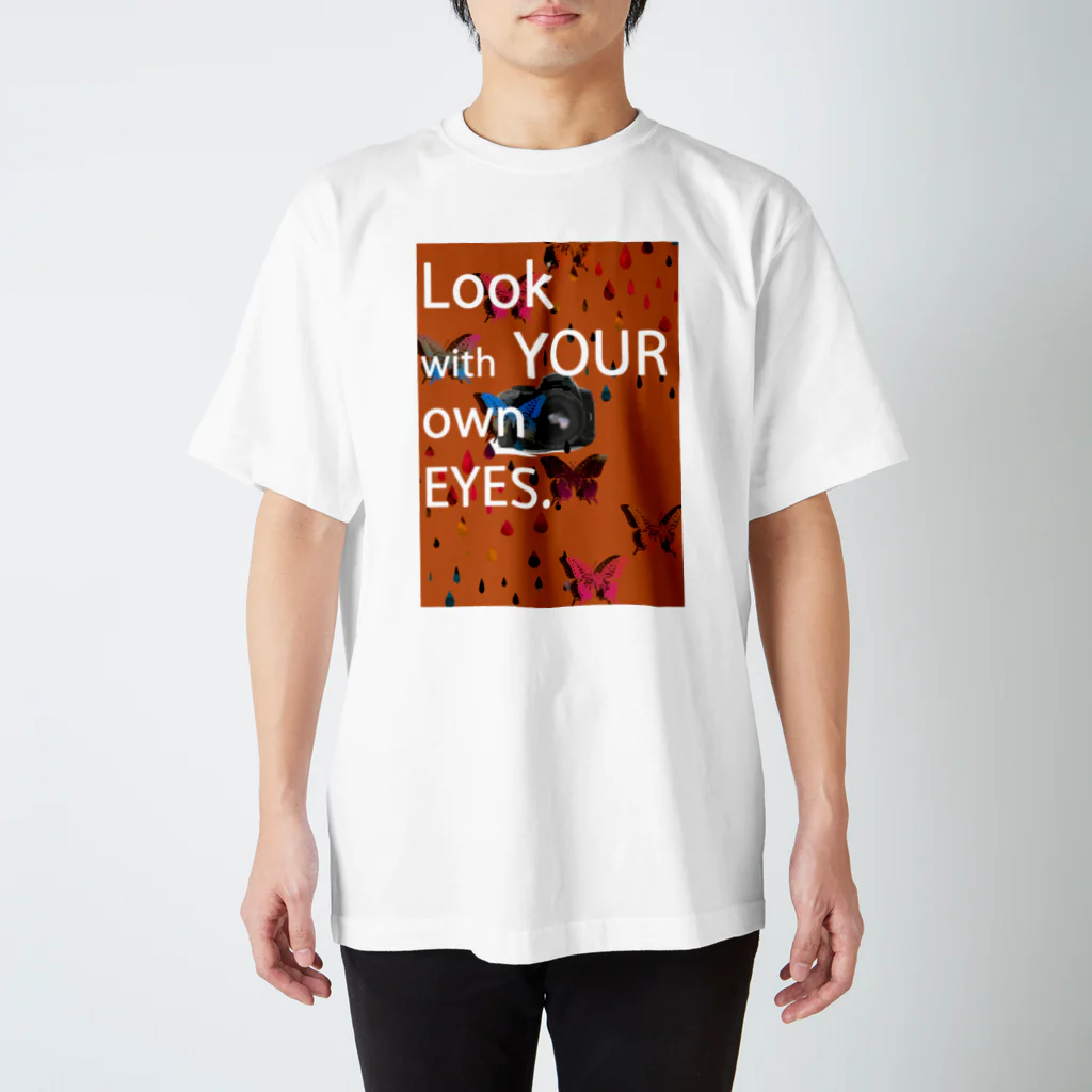 ColorfulLifeのLook with Your Own Eyes Regular Fit T-Shirt