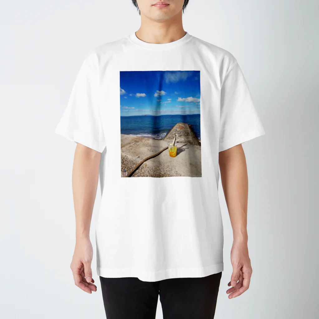 めぐりめぐりての海辺でレモネード🍋 スタンダードTシャツ