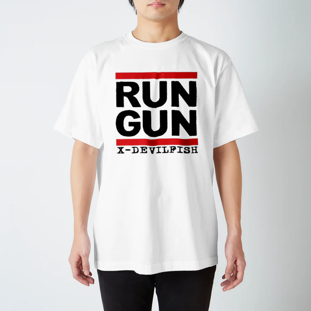 X-DEVILFISHのRUN GUN Tシャツ Regular Fit T-Shirt