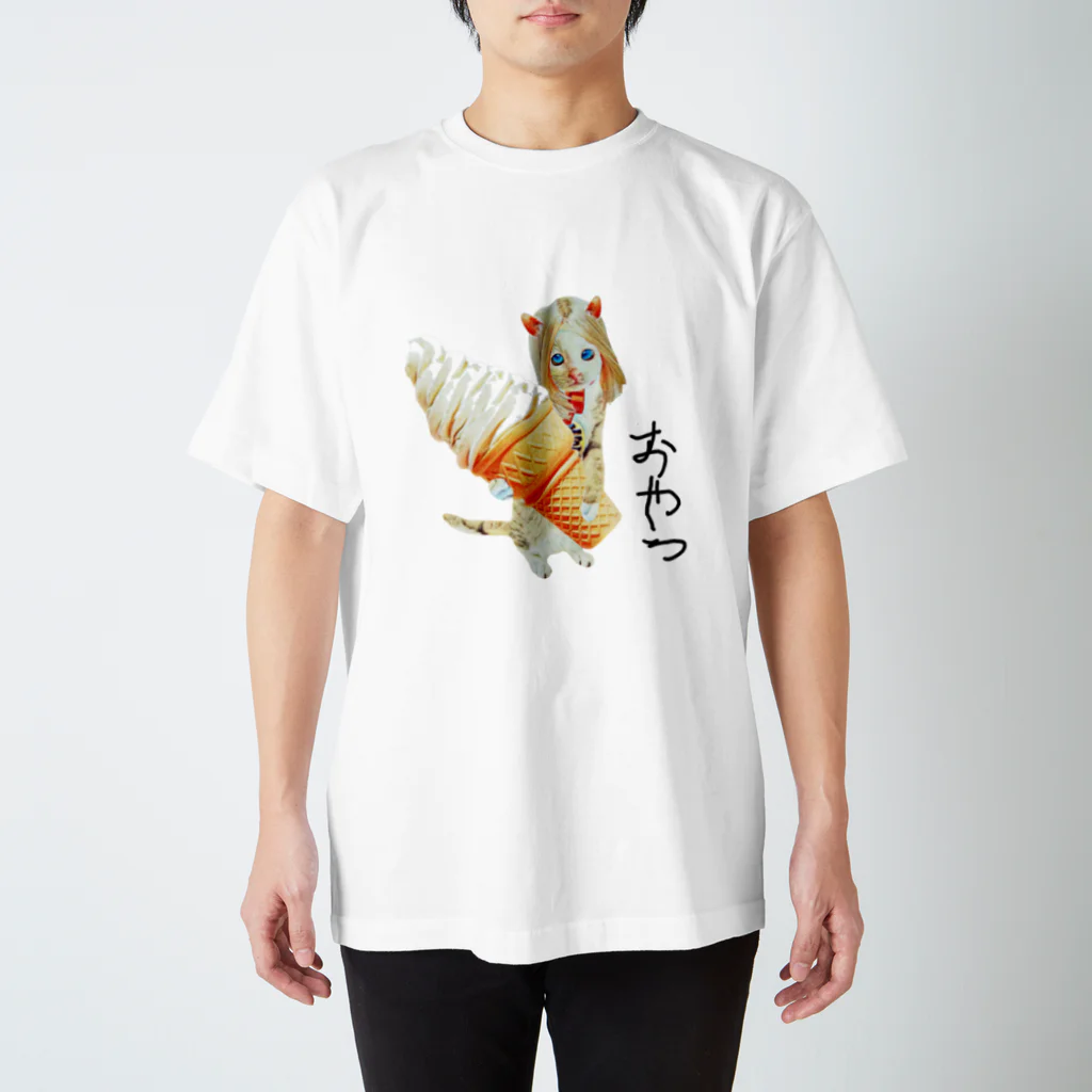 Rock catのおやつ Regular Fit T-Shirt