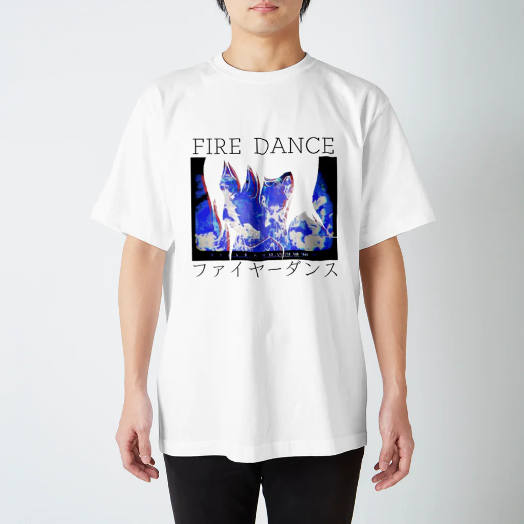 GPQNのファイヤーダンス Regular Fit T-Shirt