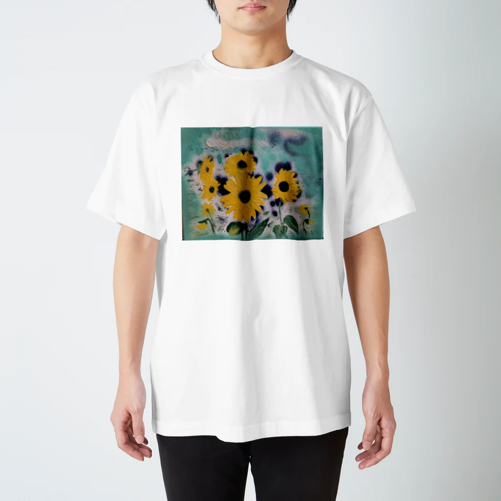 Yuta YoshiのSun flower doesn’t like others.  Regular Fit T-Shirt