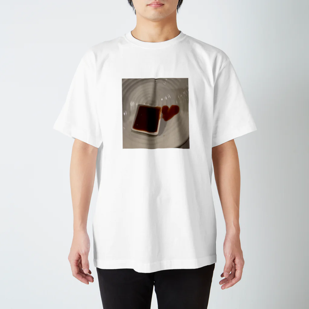 merrycherryのハートになったソース Regular Fit T-Shirt