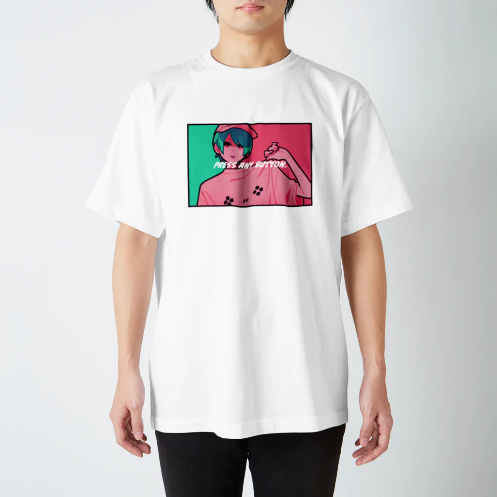 美好よしみのGAME GIRL Regular Fit T-Shirt