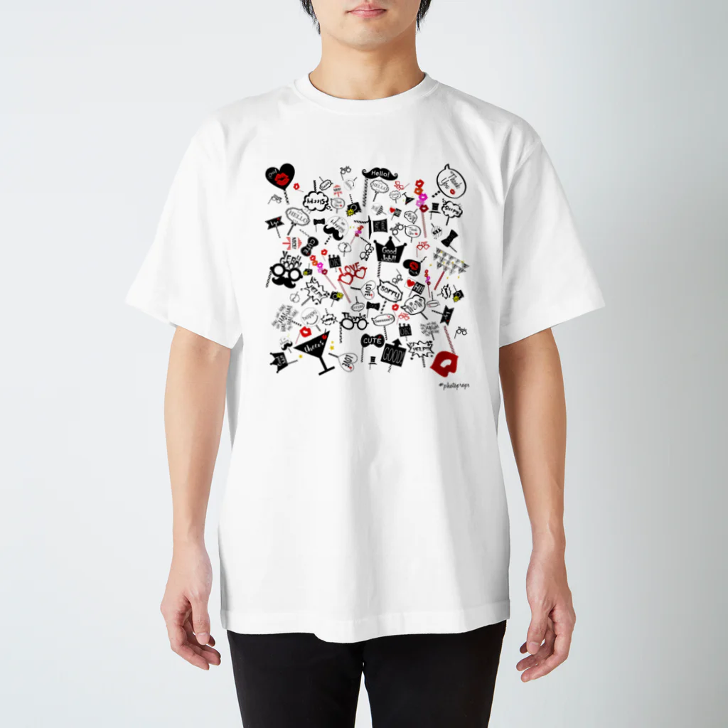 naru.（@LINEスタンプ発売中！）の大人可愛い♥フォトプロップス Regular Fit T-Shirt