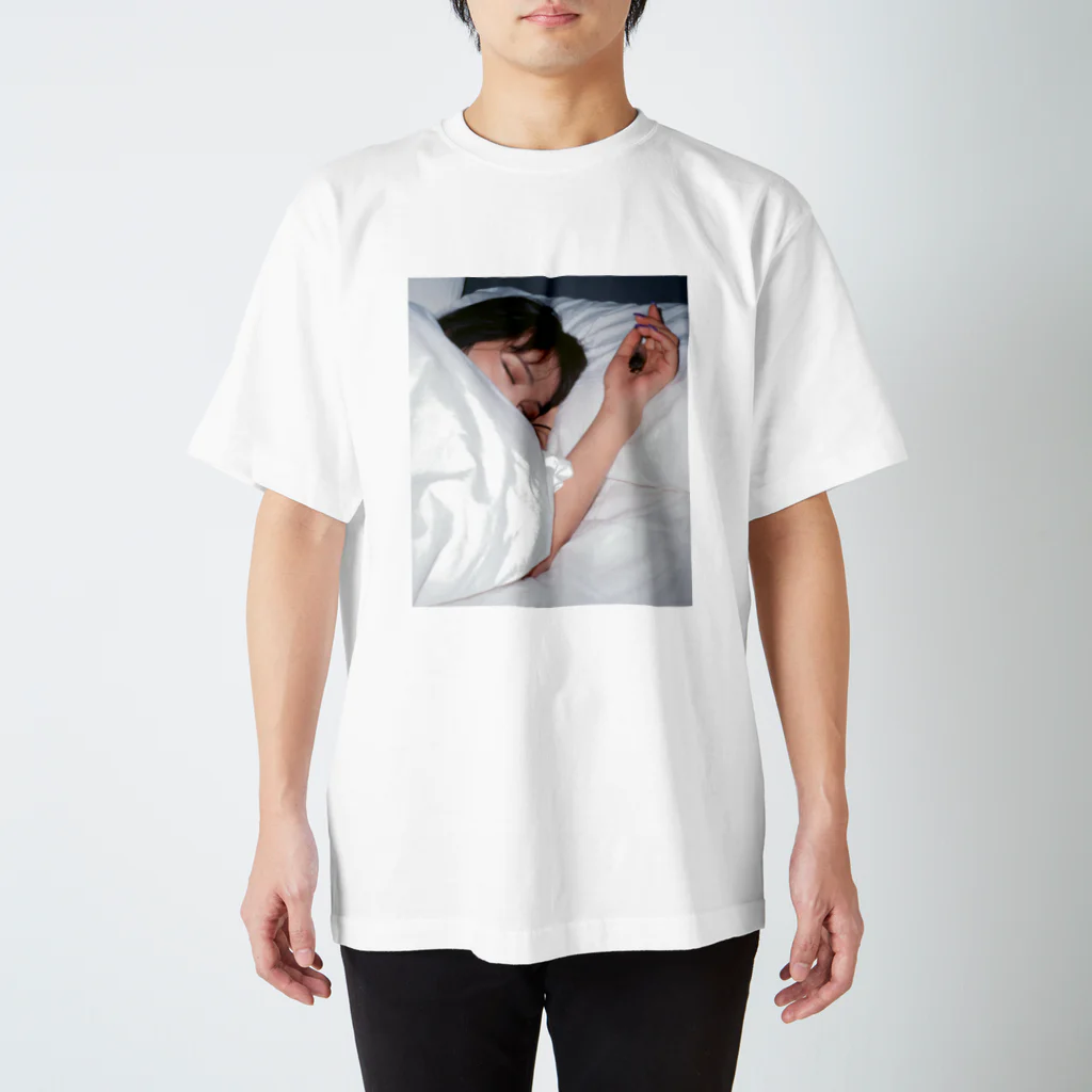 jordanniのlittle shopのSleeping Yao Regular Fit T-Shirt