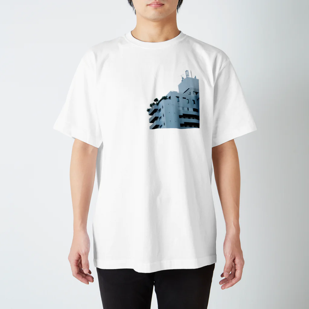 fantomestreetwearのHelp me get out of here（屋上庭園） スタンダードTシャツ