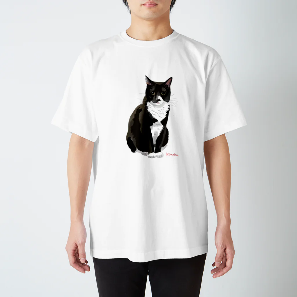 kinako-japanの靴下猫 Regular Fit T-Shirt