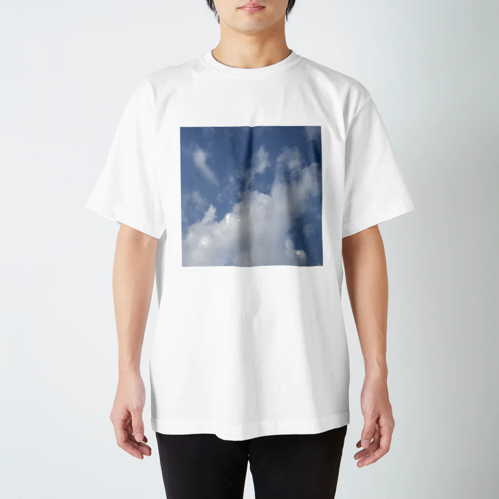 kanda_waseda-kunの青空 Regular Fit T-Shirt