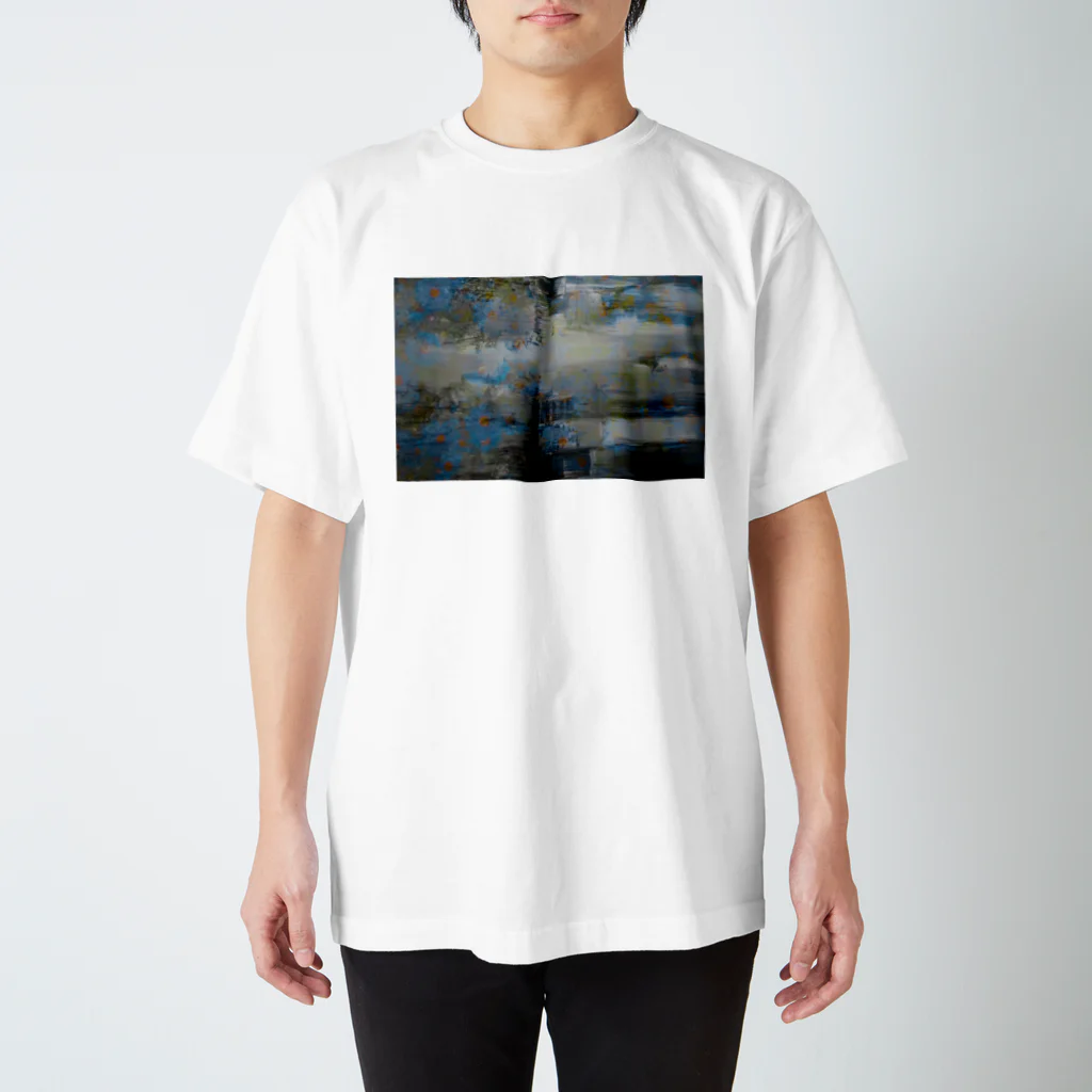 花と絵の具の隠れる（青） Regular Fit T-Shirt