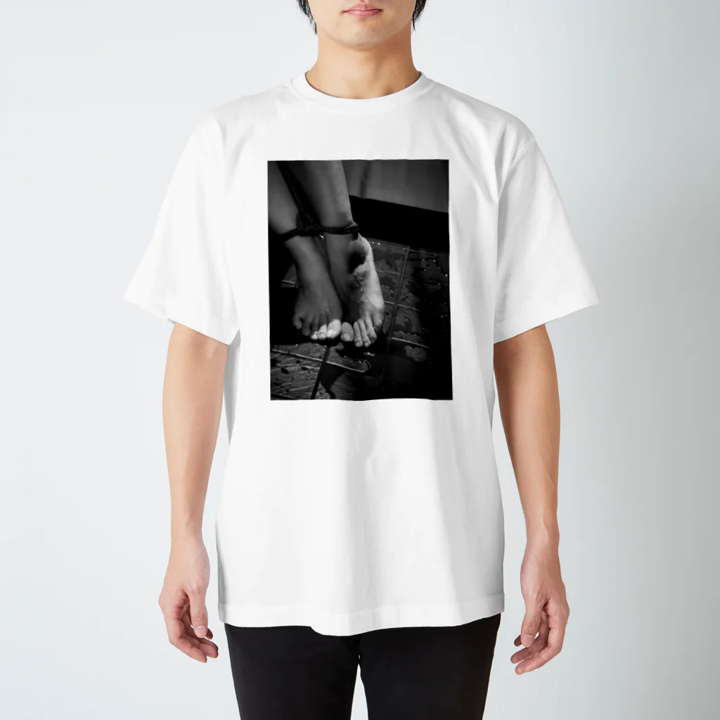 巡のhot water Regular Fit T-Shirt