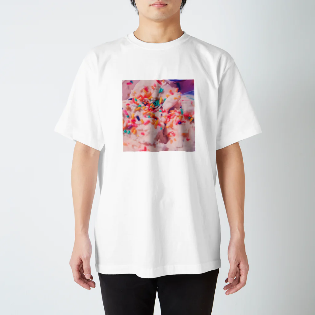 おやすみ倶楽部のカラフルチョコスプレー Regular Fit T-Shirt