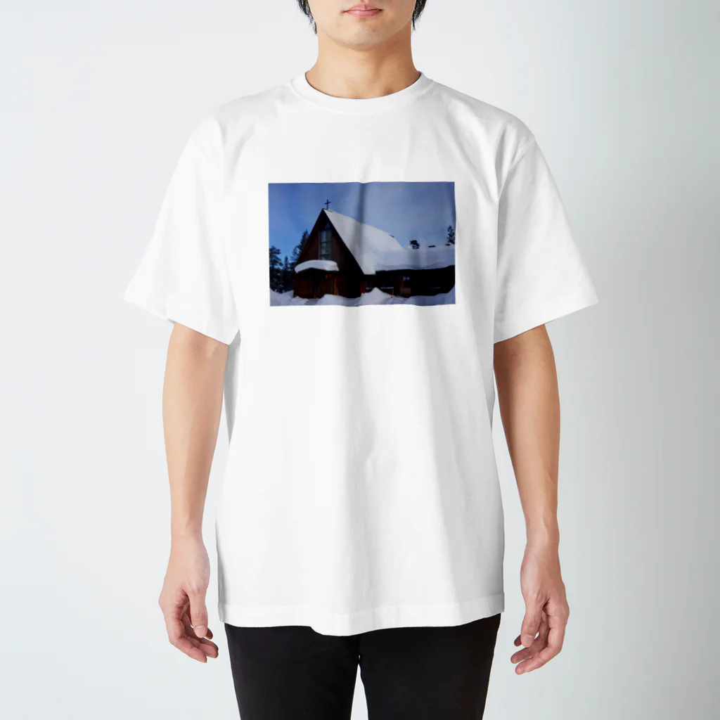 RyuTubeのフィンランドの教会 Regular Fit T-Shirt