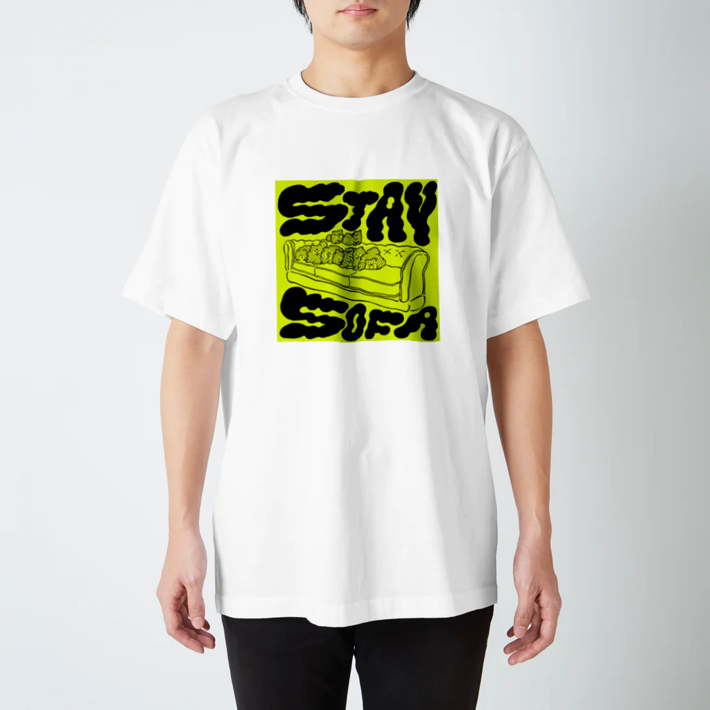 GEEKS COUNTER ATTACKのSTAY SOFA(yellow) Regular Fit T-Shirt