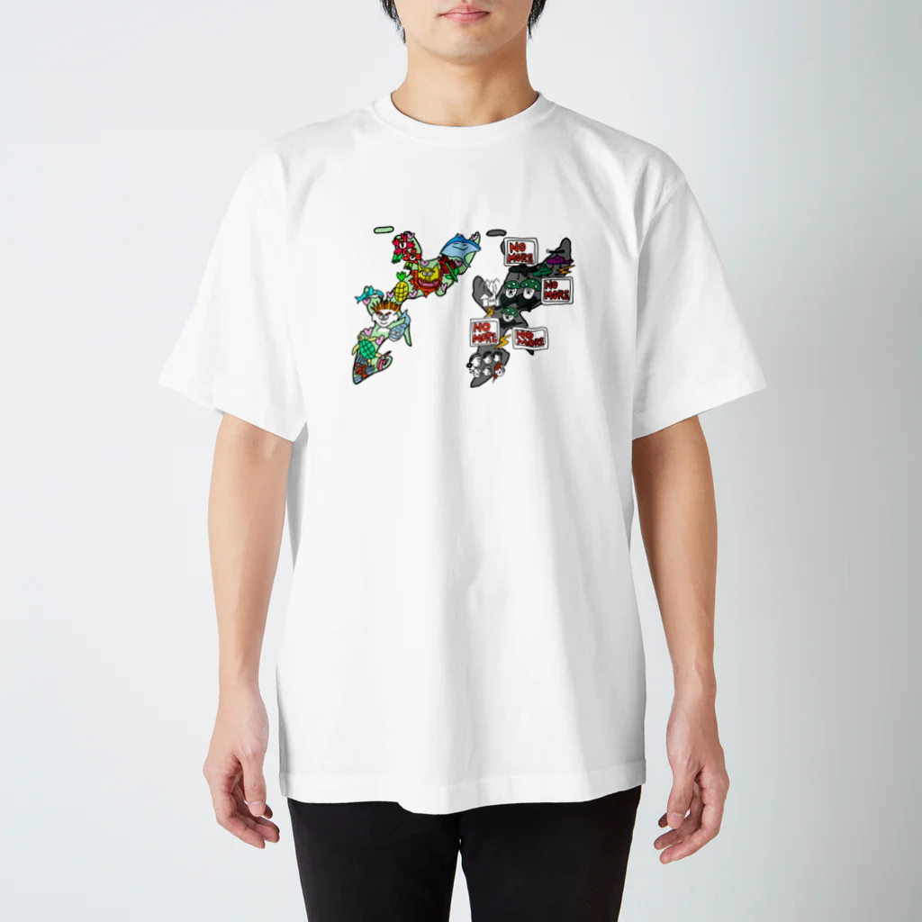 nanisa の私のユートピアディストピア Regular Fit T-Shirt