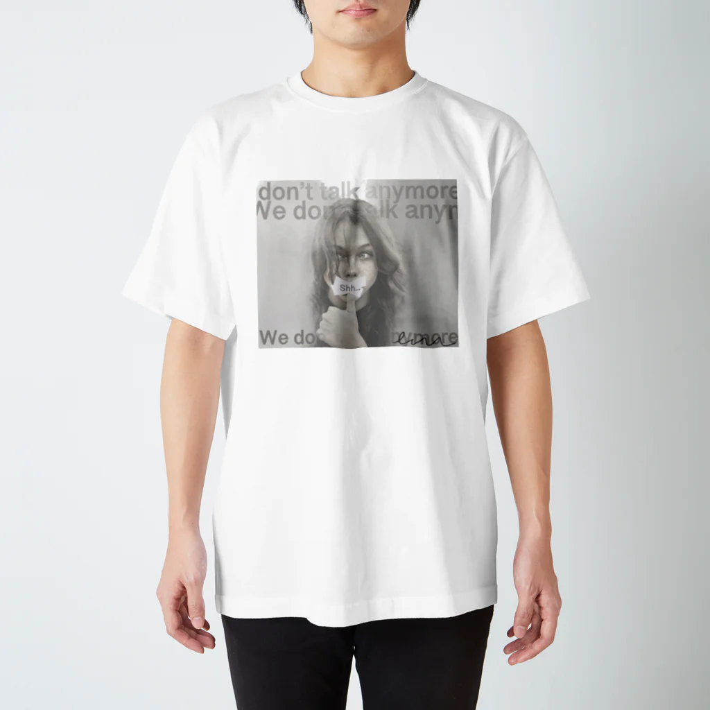 Emu createのwe don't talk anymore Regular Fit T-Shirt