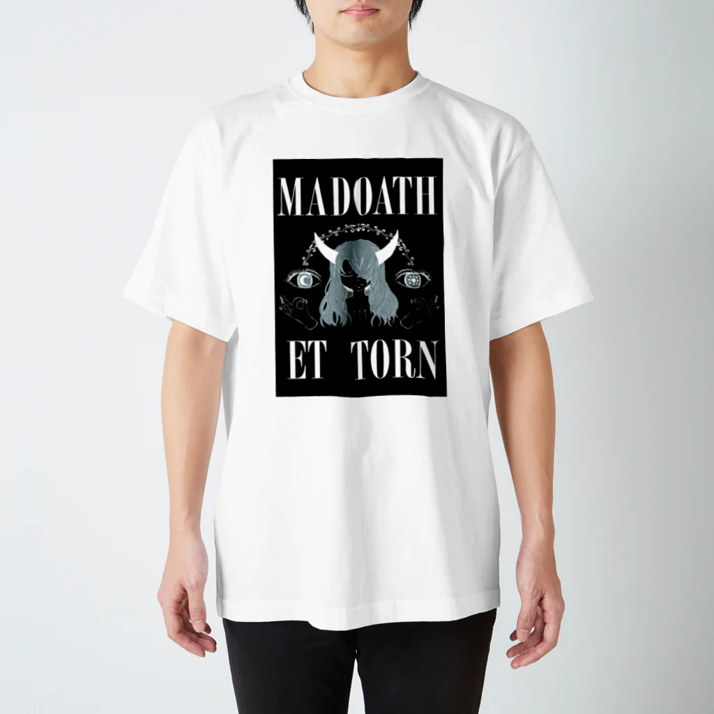 MADOATH ET TORN official GoodsのMADOATH ET TORN official Goods Regular Fit T-Shirt