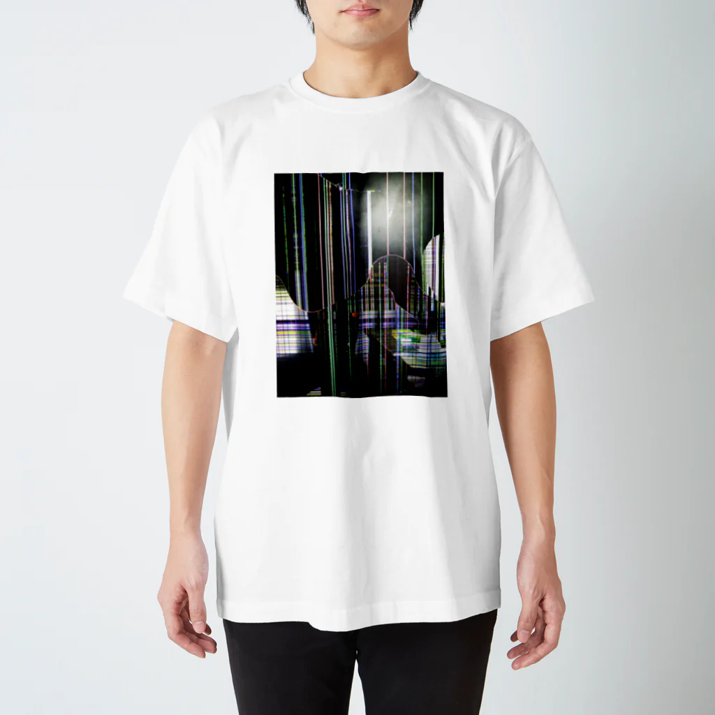 ビデオ工房のクラッシュpcケース Regular Fit T-Shirt