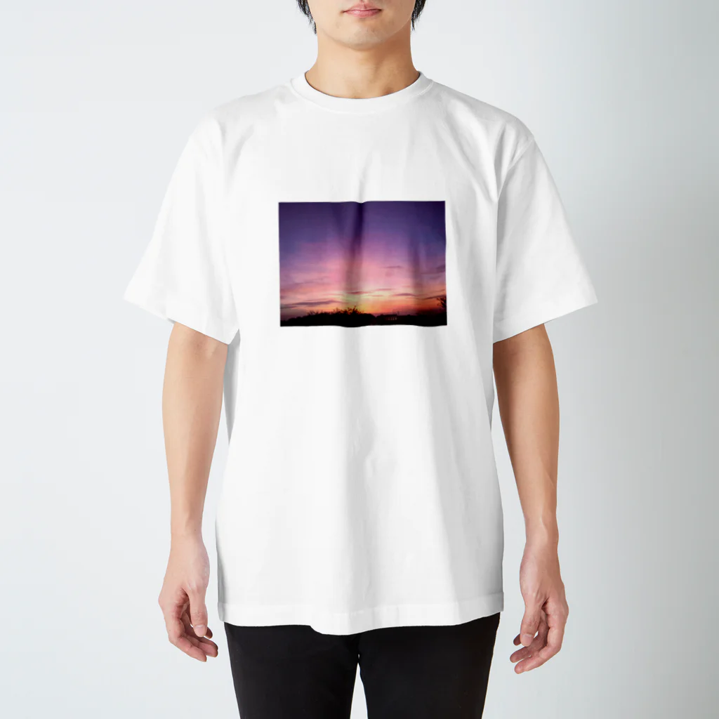 Yuruyuru Market (ゆるゆる　まーけっと)のマジック・アワーinヤマダ スタンダードTシャツ