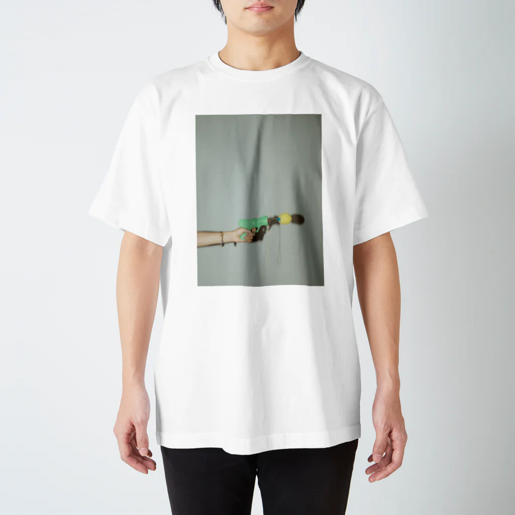 変な写真の嫁の手 スタンダードTシャツ