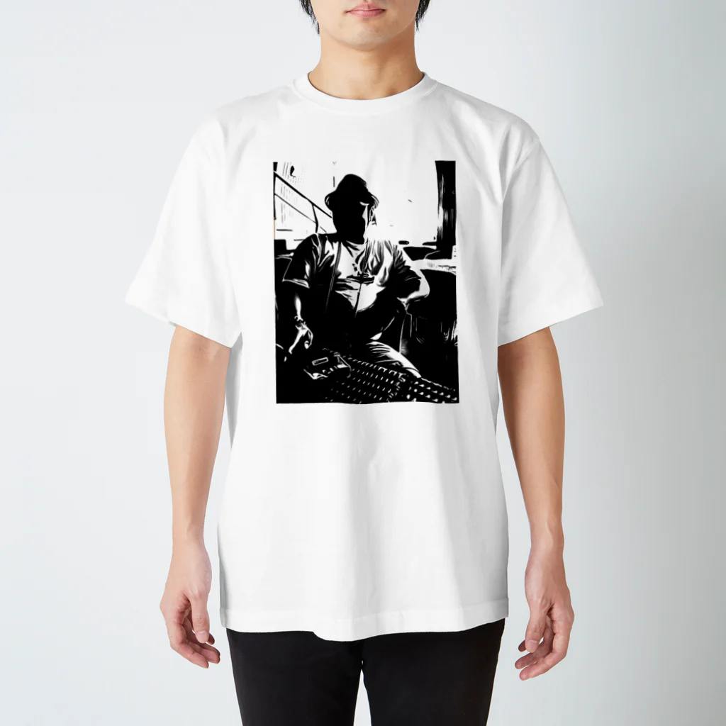 根本製作所の白黒 Regular Fit T-Shirt