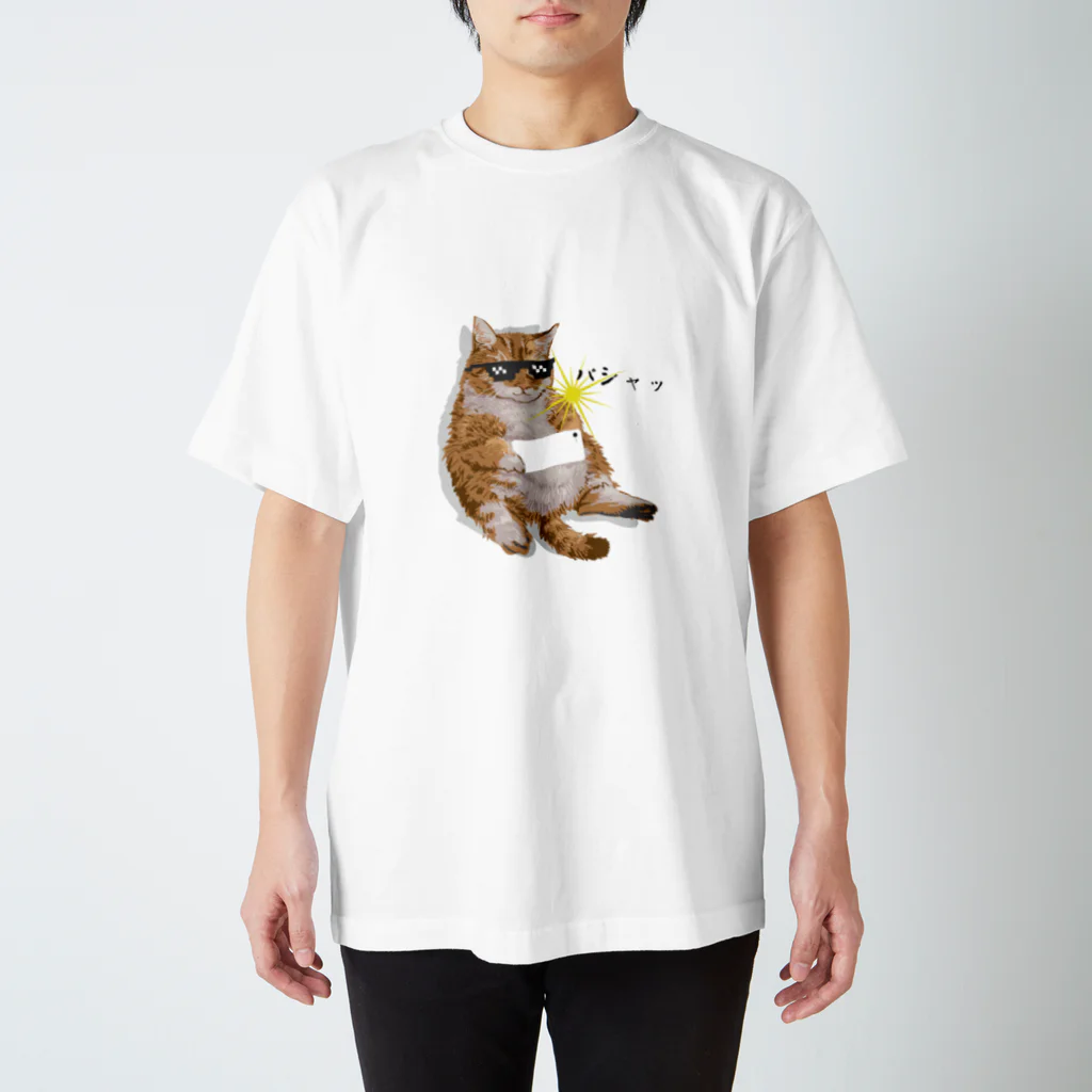 Creatures！SHOPの撮影する猫 スタンダードTシャツ