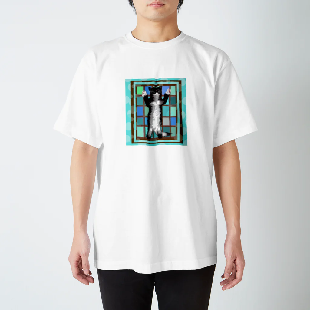 WAMI ARTのおねむの白黒ちゃん Regular Fit T-Shirt