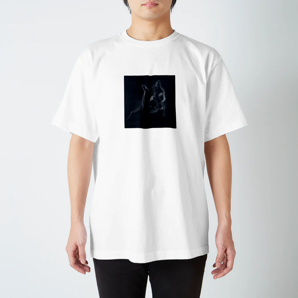 真奈美の狼 Regular Fit T-Shirt