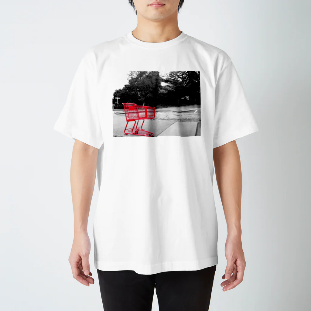 e-kittyのカート Regular Fit T-Shirt