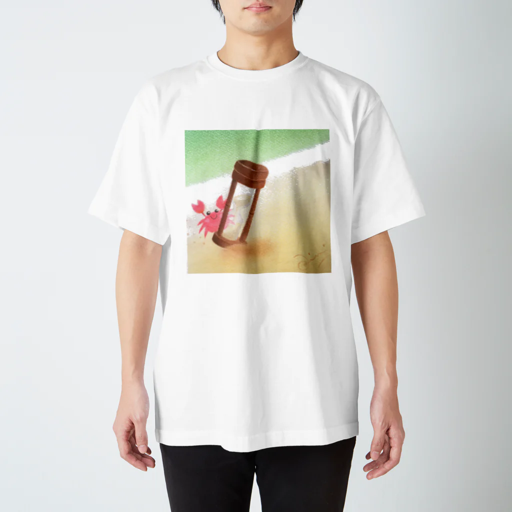 aiart aimiのカニさんと砂時計 スタンダードTシャツ