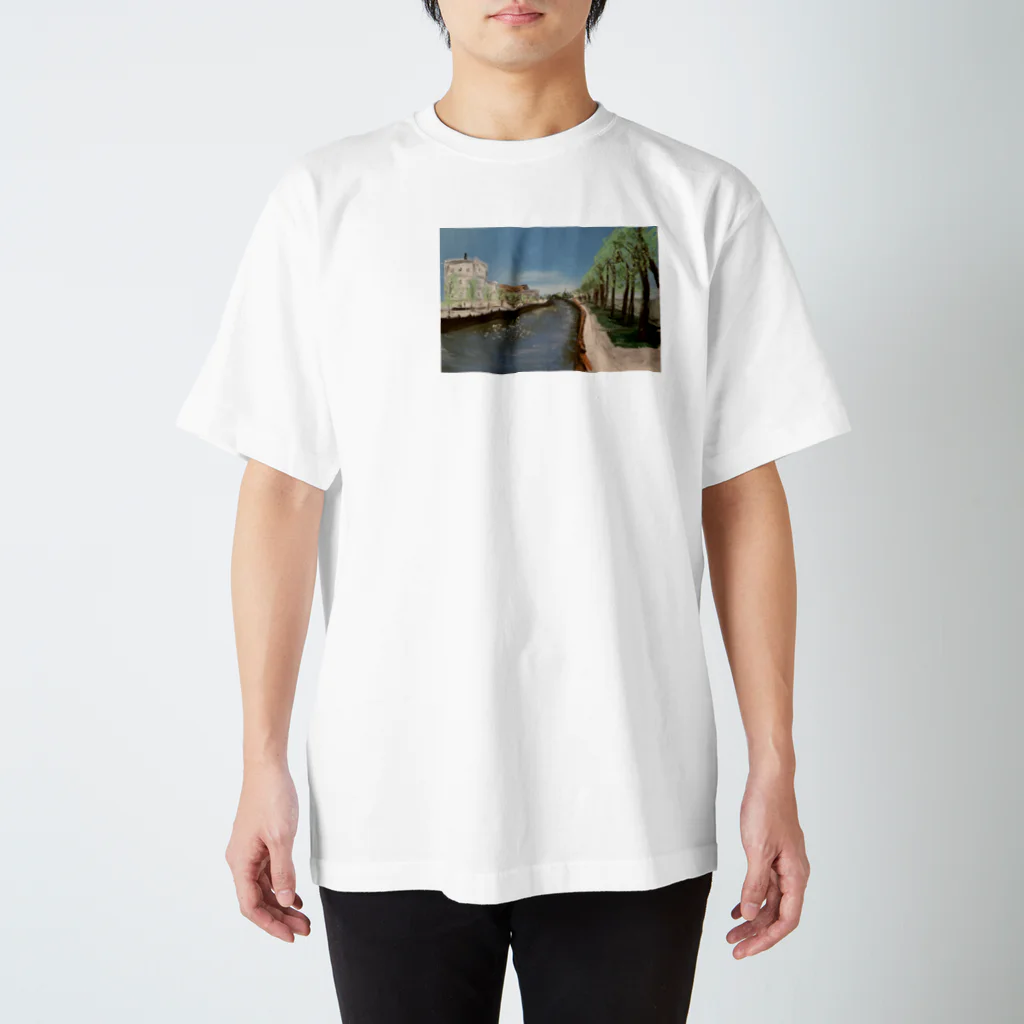 pastel_kafukaのリトアニア/クライペダの景色 Regular Fit T-Shirt