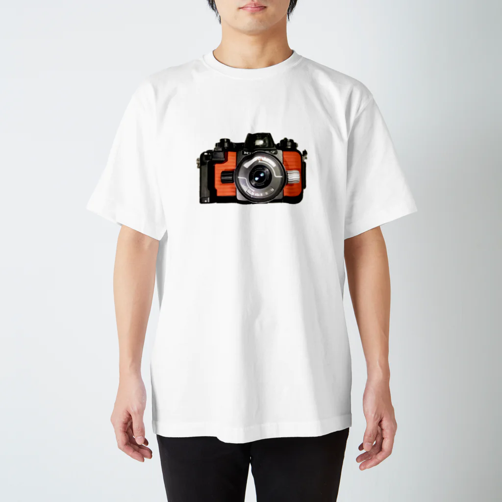 フザリウムのNIKONOS-V Regular Fit T-Shirt