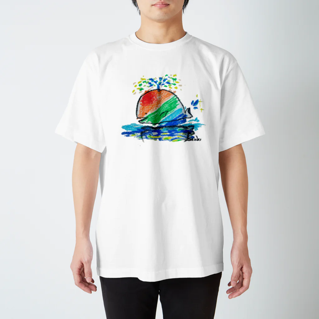 そいねアートの幸せなクジラ Regular Fit T-Shirt