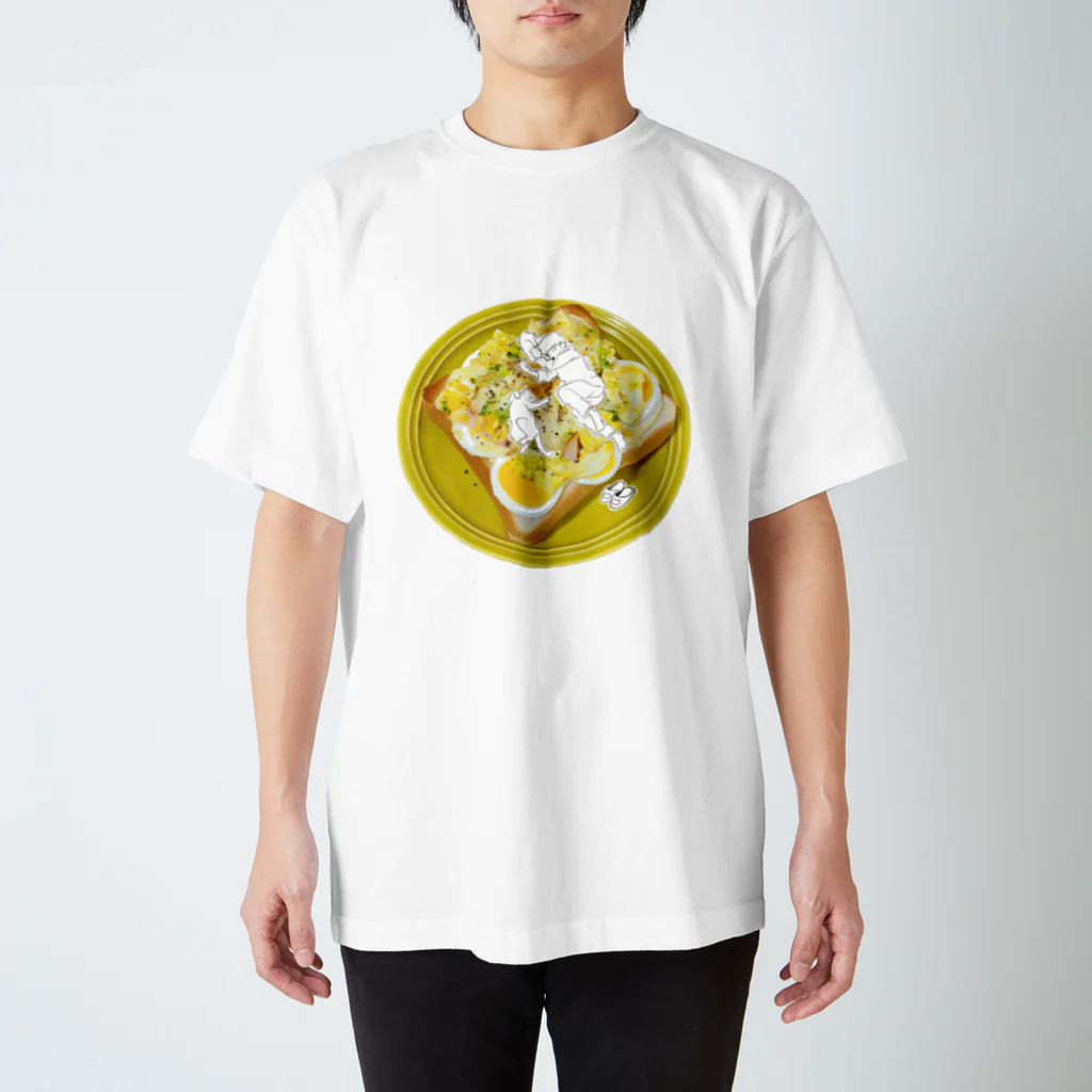 ポテトサラダ同好会の卵トーストの夢 Regular Fit T-Shirt