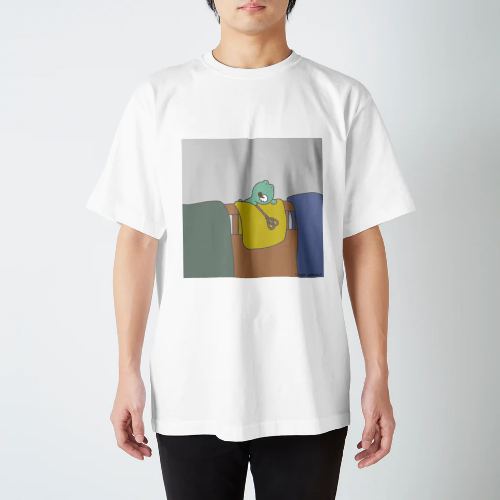 シガーアニマルズの布団を叩くかえる スタンダードTシャツ