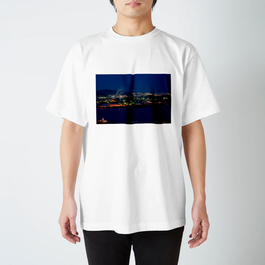 つばさ@フォトグラファーの工場夜景1 スタンダードTシャツ