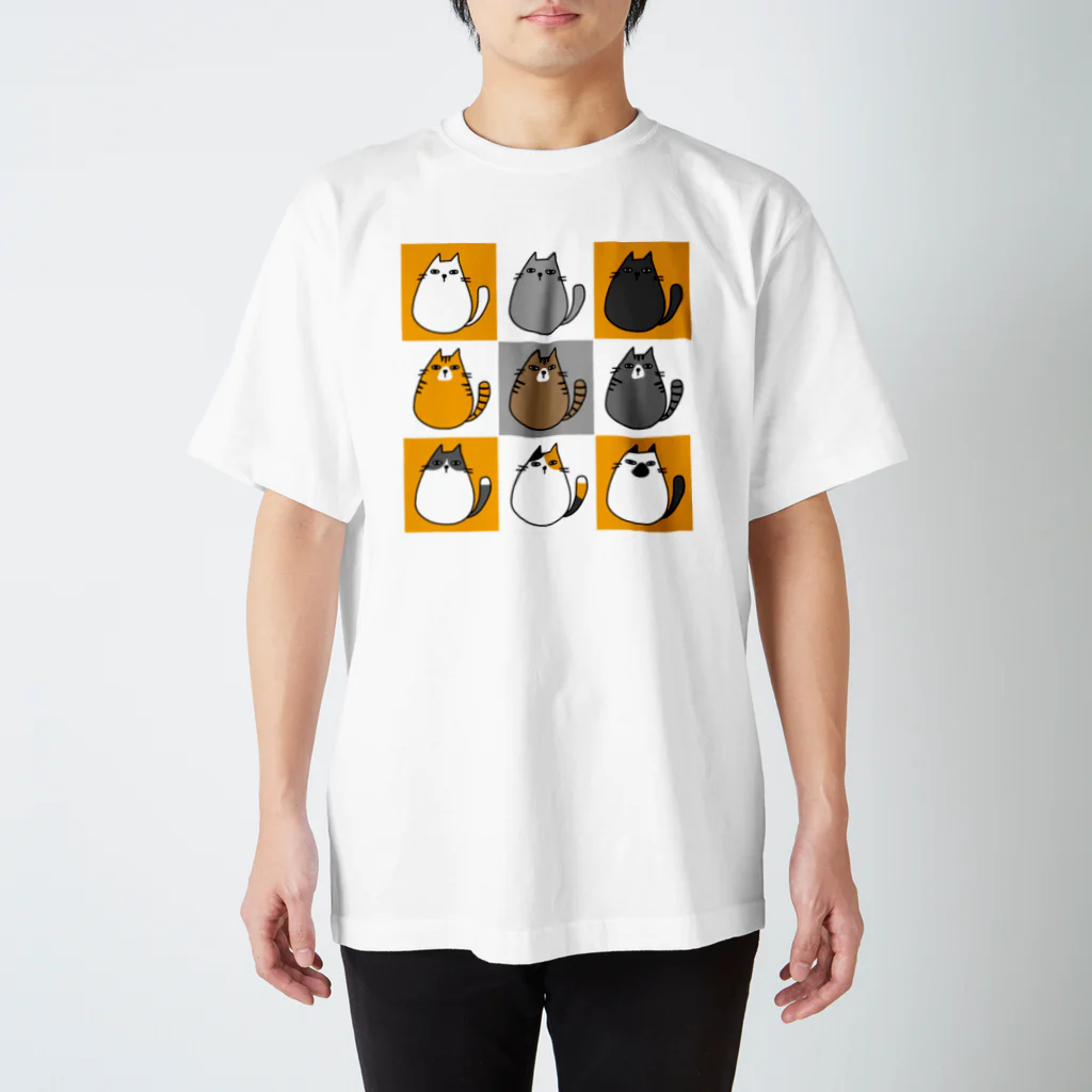 麦畑の9パネル猫 Regular Fit T-Shirt