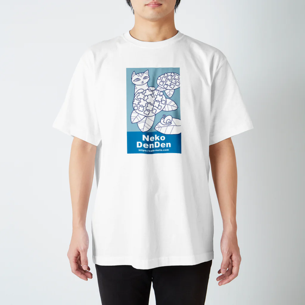 Cafe・de・ぬりえ ShopのNeko DenDen Regular Fit T-Shirt